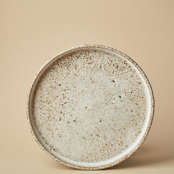 Plate made of dark chamotte clay, 21 cm