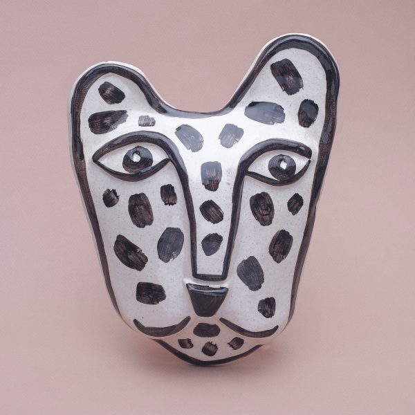 Декоративная маска “Черный гепард” из шамота