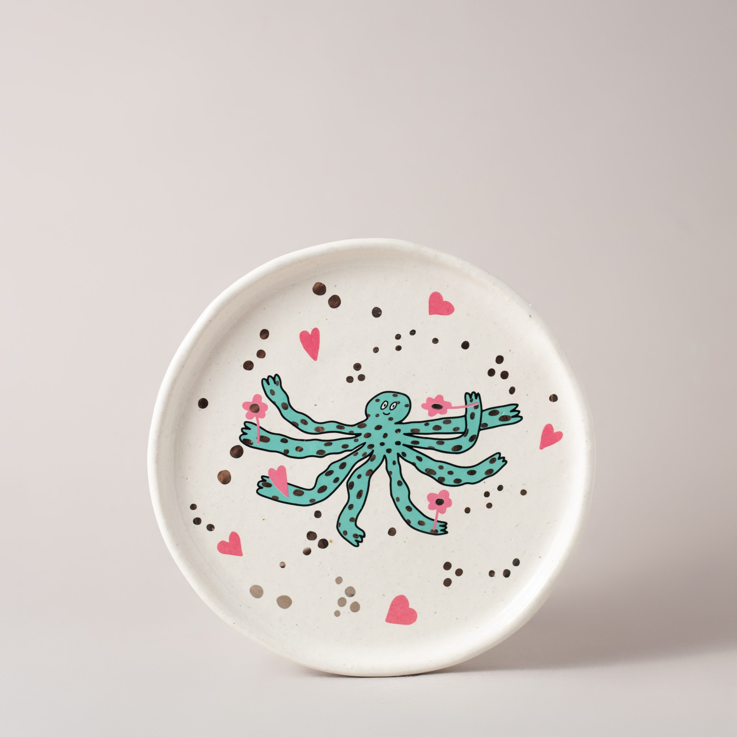 Тарелка “Эффект волны” из шамота с осьминогом, 18 см